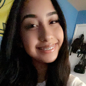 Meet your Posher, Yaribeth